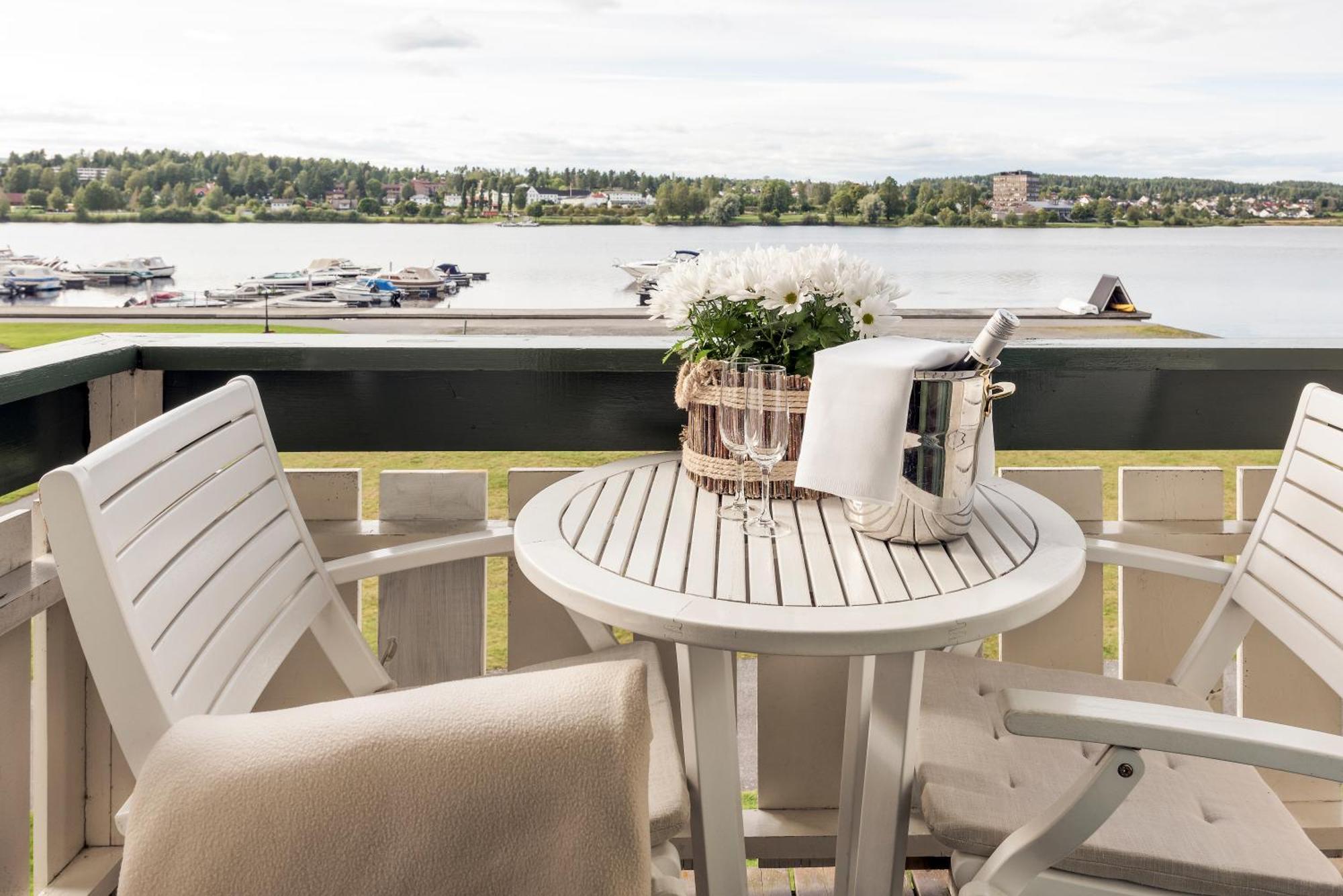 Tyrifjord Hotell Vikersund Kültér fotó